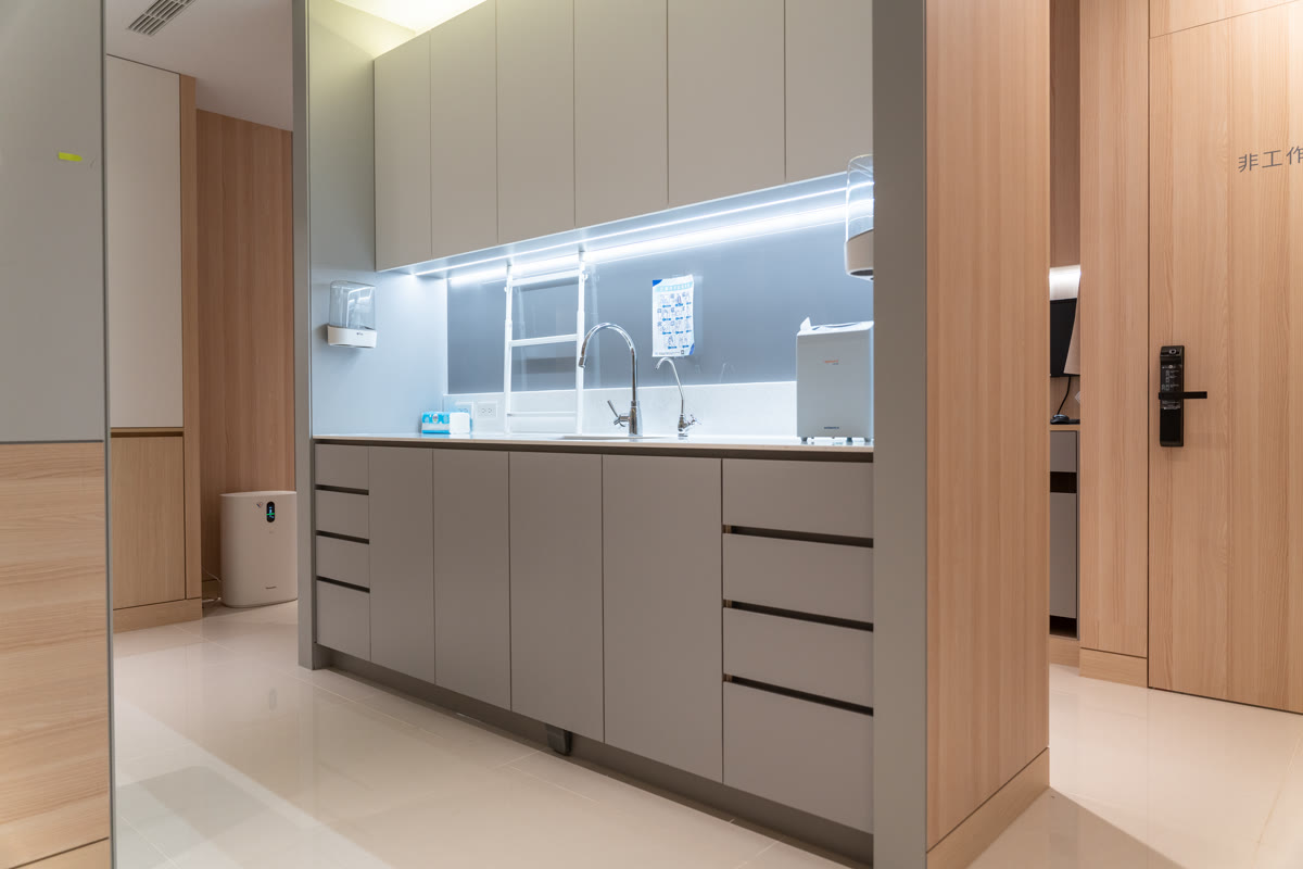 凡凡專業牙醫診所