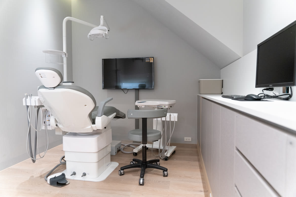 凡凡專業牙醫診所